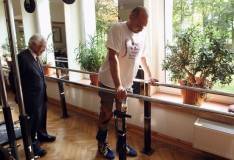 Paralizzato torna a camminare dopo trapianto di cellule staminali